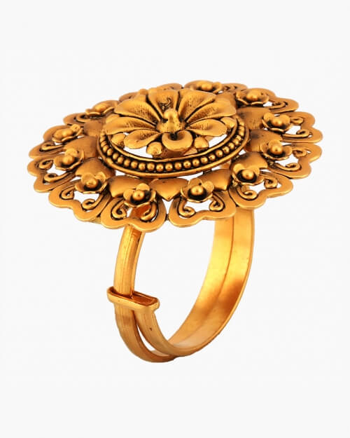 Beautiful Gold Ring : सबसे ज्यादा बिक रहे हैं यह सोने की अंगूठी, त्योहार के  सीजन में आ रही हैं महिलाओं को खूब पसंद !