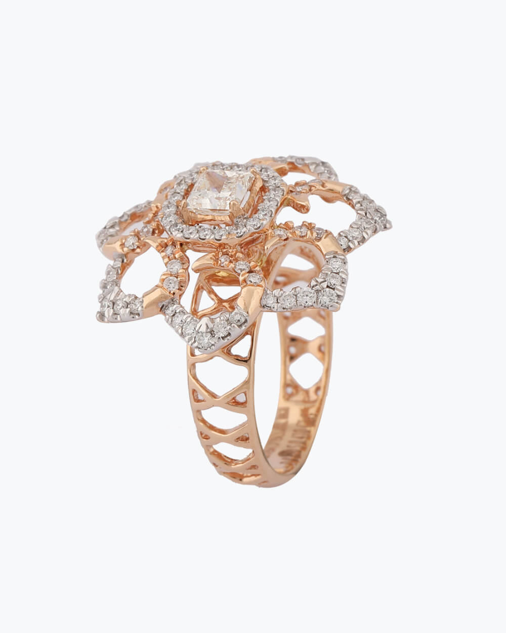 Sawansukha Diamond Ladies Ring